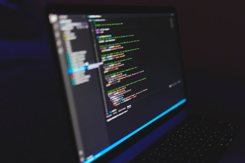 入力0.10ドルと1兆パラメータ──LLM競争が二極化した1週間